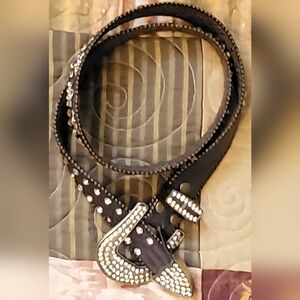 Brown Leather Belt Covered In Rhinestones Sz-M/L *2 stones missing*